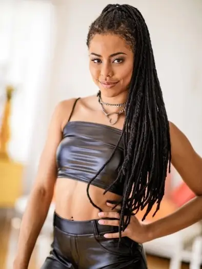 18 luscious in latex 2025 , 7star-hd